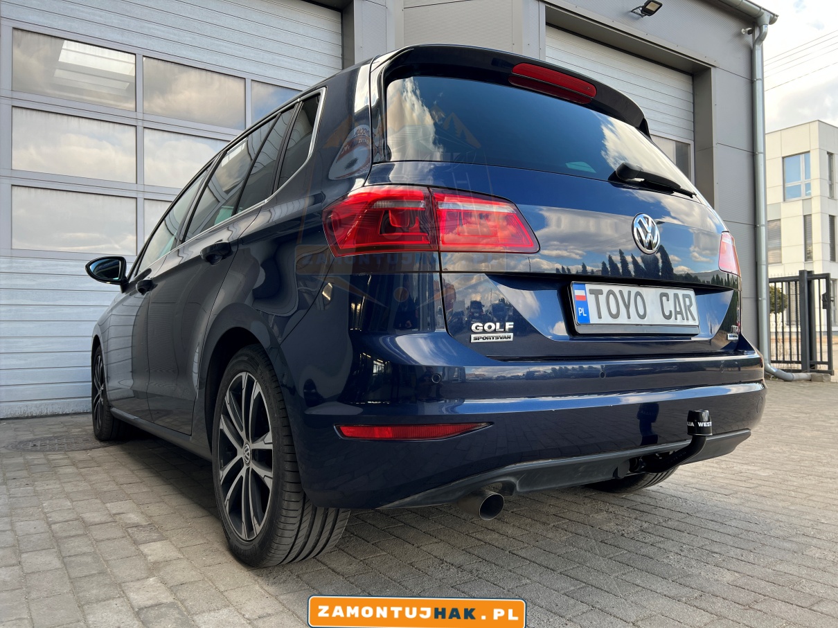 Zamontuj wypinany hak holowniczy Westfalia do swojego VW Golf Sportsvan | ZamontujHak.pl